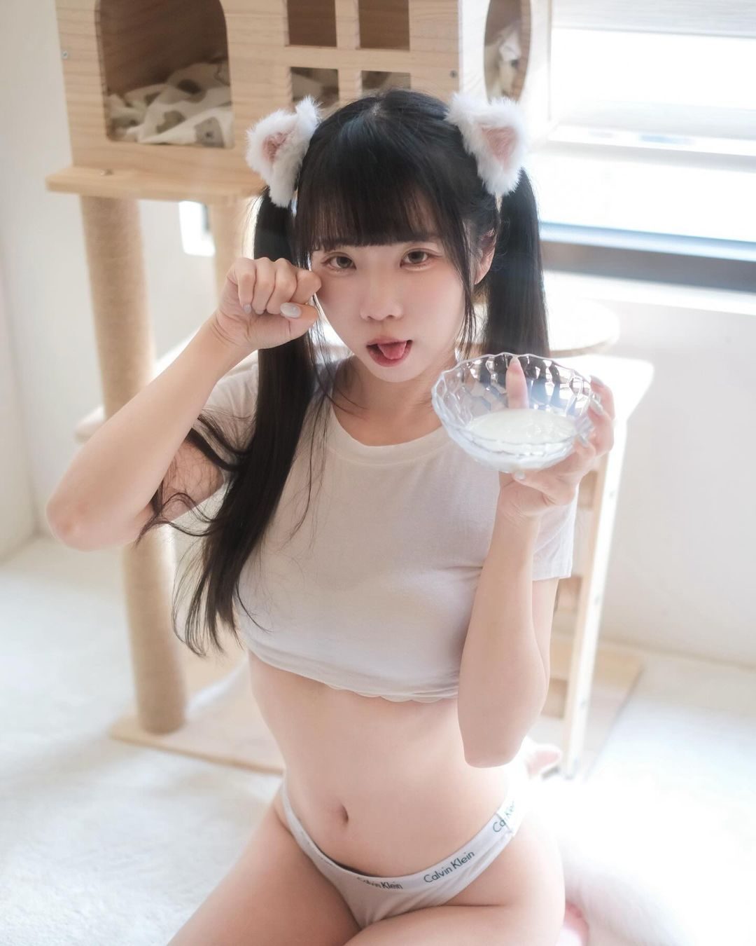 @kexuanw-可可-seductive-taiwanese-beauty-and-her-nice-ass